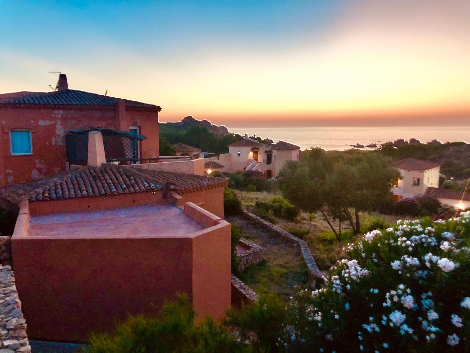 Calarossa Village Isola Rossa Esterno foto