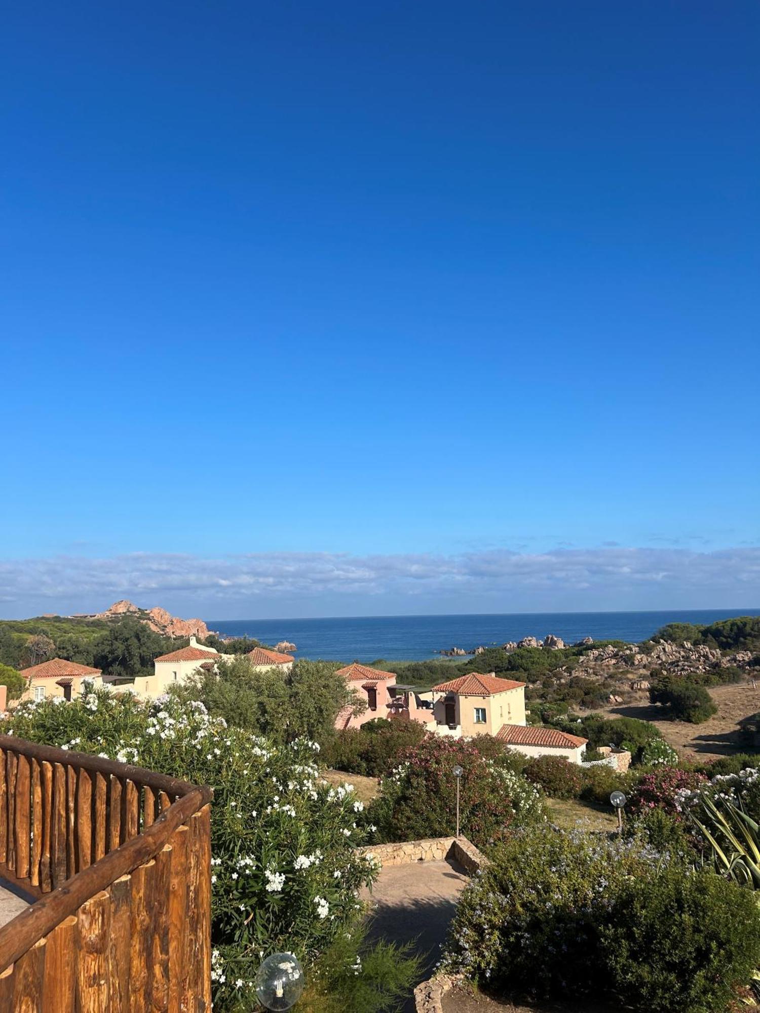 Calarossa Village Isola Rossa Esterno foto